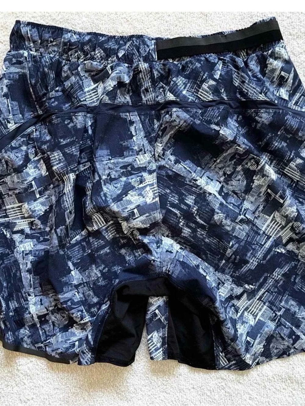 LULULEMON MENS LINED SHORT SIZE LARGE Gym Workout Active - Picture 2 of 8